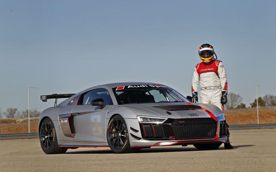  Audi R8 LMS GT4 2017 года  (фото 24 из 37)
